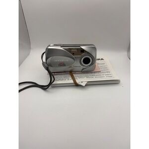 Olympus Camedia D-560 Zoom Digital Camera 3.2MP 3x Optical Zoom PARTS ONLY